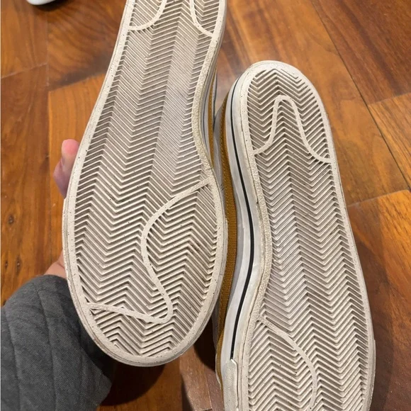 Nike low dunks wms- size 10 - Picture 5 of 5